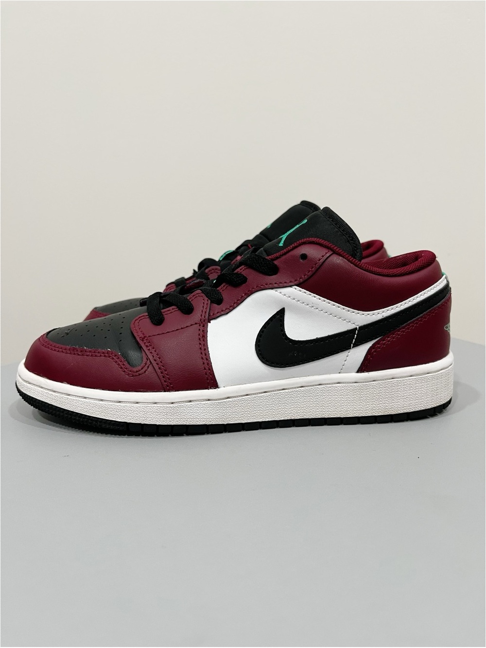 Nike Air Jordan 1 Low SE Dark Beetroot White Green Shoes 5Y Womens 6.5 DM0589-63